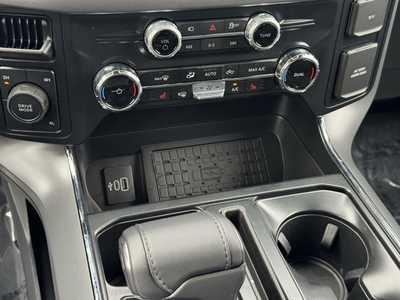 2025 Ford F150 Crew Cab, $50670. Photo 9