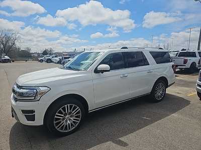 2022 Ford Expedition Max, $50998. Photo 2