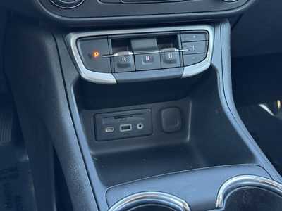 2022 GMC Terrain, $27499. Photo 7
