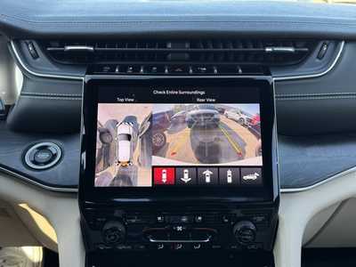 2023 Jeep Grand Cherokee, $35499. Photo 4