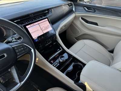 2023 Jeep Grand Cherokee, $35499. Photo 7
