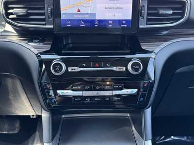 2022 Ford Explorer, $36499. Photo 5
