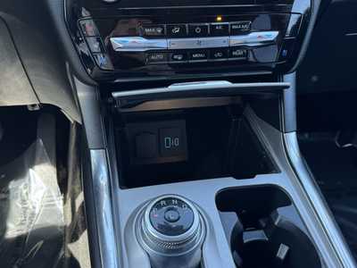 2022 Ford Explorer, $36499. Photo 7