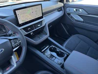 2025 Ford Explorer, $56785. Photo 6