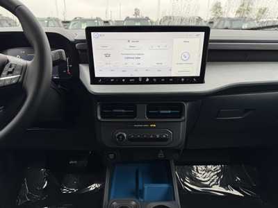 2025 Ford Maverick, $33373. Photo 2