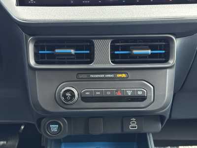 2025 Ford Maverick, $33373. Photo 5