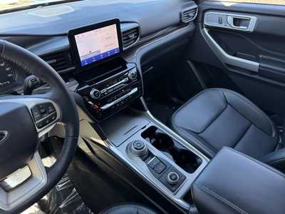 2022 Ford Explorer, $33998. Photo 8