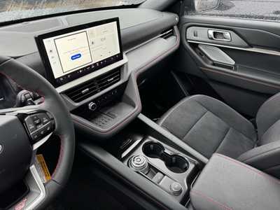 2025 Ford Explorer, $56877. Photo 8