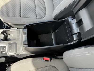 2022 Ford Escape, $24799. Photo 12