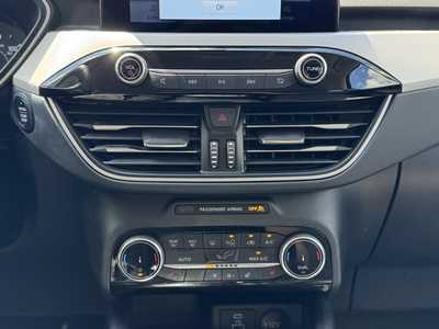 2022 Ford Escape, $24799. Photo 5