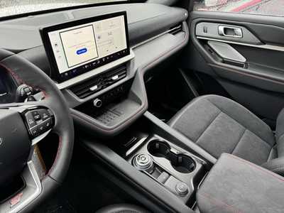 2025 Ford Explorer, $55466. Photo 7