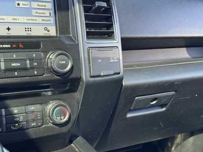 2017 Ford F150 Crew Cab, $26499. Photo 7