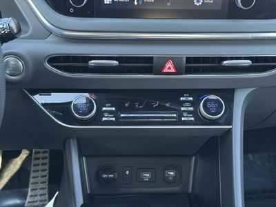 2021 Hyundai Sonata, $19299. Photo 5