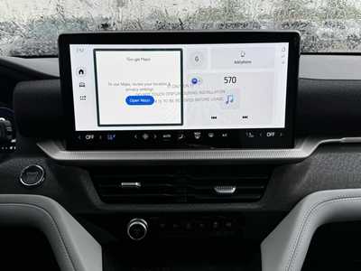 2025 Ford Explorer, $52692. Photo 3