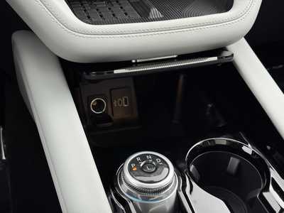 2025 Ford Explorer, $52692. Photo 9