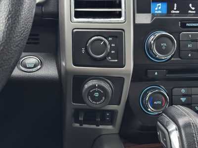 2016 Ford F150 Crew Cab, $19998. Photo 5