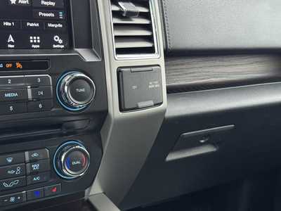 2016 Ford F150 Crew Cab, $19998. Photo 7