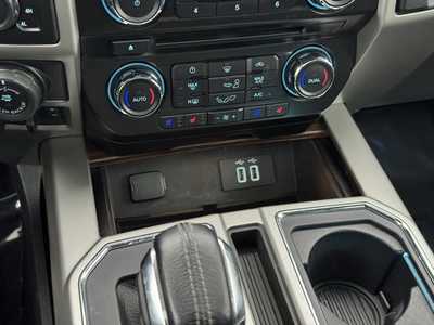 2016 Ford F150 Crew Cab, $19998. Photo 9