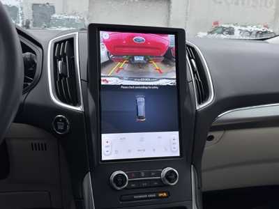 2024 Ford Edge, $36399. Photo 4