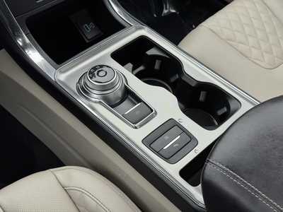 2024 Ford Edge, $36399. Photo 8