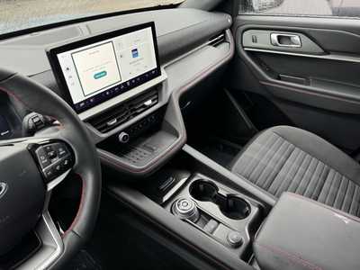 2025 Ford Explorer, $46998. Photo 8