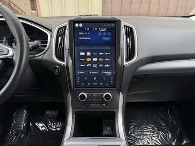 2021 Ford Edge, $23799. Photo 2