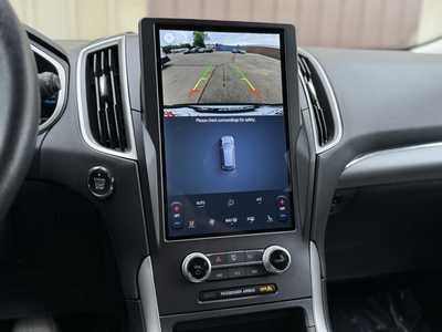 2021 Ford Edge, $23799. Photo 4