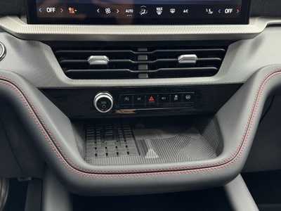 2025 Ford Explorer, $46837. Photo 5