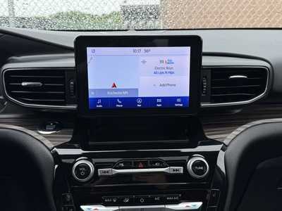 2021 Ford Explorer, $30998. Photo 3
