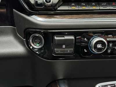 2024 GMC 1500 Crew Cab, $51599. Photo 6