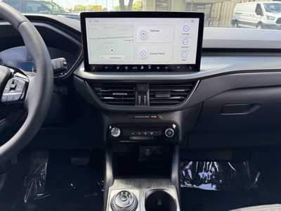 2023 Ford Escape, $25998. Photo 2