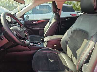 2022 Ford Escape, $26699. Photo 2
