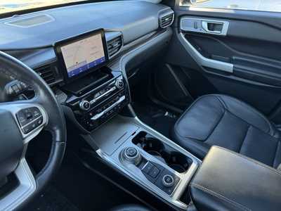 2021 Ford Explorer, $30499. Photo 8