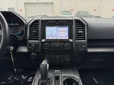 2017 Ford F150 Crew Cab, $25998. Photo 2