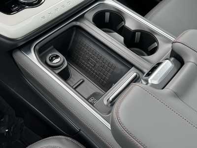2025 Ford Expedition, $72150. Photo 10