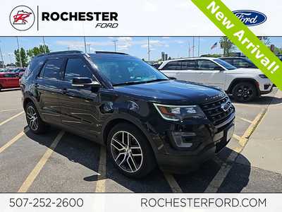 2017 Ford Explorer, $21499. Photo 1