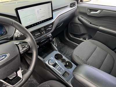 2023 Ford Escape, $26499. Photo 7