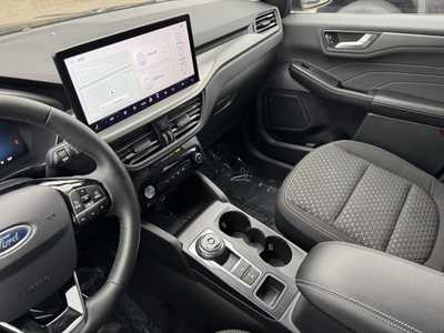 2023 Ford Escape, $26499. Photo 7