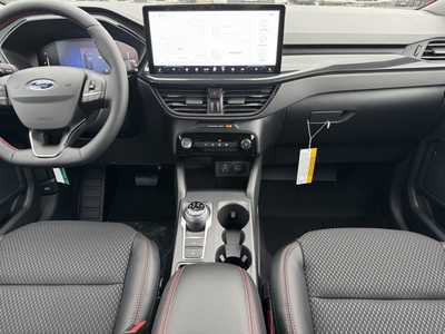 2025 Ford Escape, $33861. Photo 2