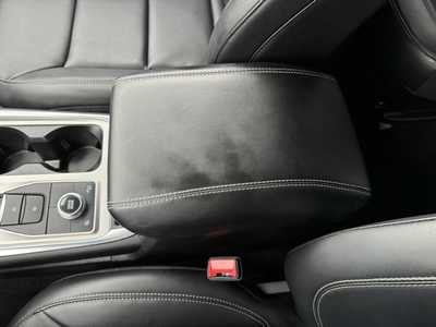 2022 Ford Explorer, $31799. Photo 11