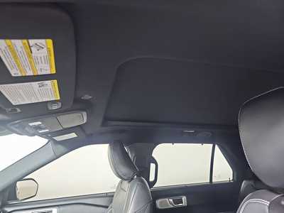 2022 Ford Explorer, $49251. Photo 2