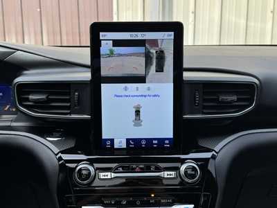 2022 Ford Explorer, $39998. Photo 4