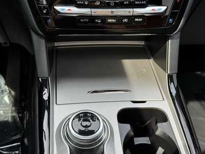 2022 Ford Explorer, $39998. Photo 6