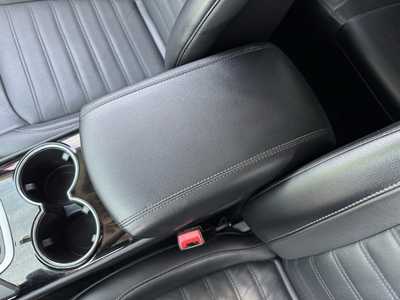 2018 Ford Edge, $14998. Photo 12