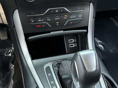2018 Ford Edge, $14998. Photo 7