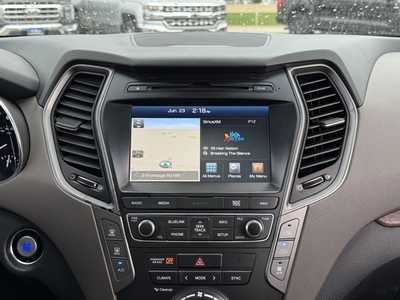 2018 Hyundai Santa Fe, $15299. Photo 3