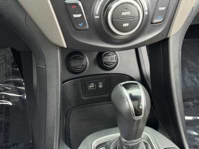 2018 Hyundai Santa Fe, $15299. Photo 6