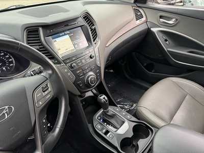 2018 Hyundai Santa Fe, $15299. Photo 7