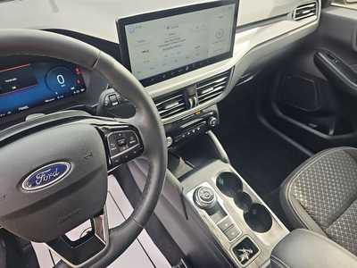 2023 Ford Escape, $25998. Photo 2
