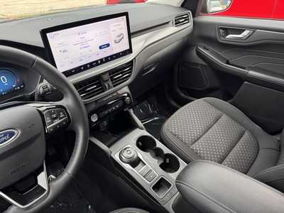 2023 Ford Escape, $25499. Photo 7